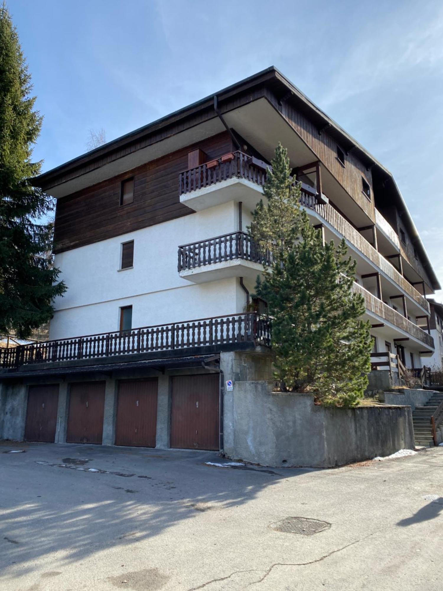 Condominio Le Grange - Casa E Oulx エクステリア 写真